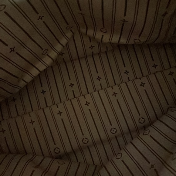 Louis Vuitton Overnight Bag - Picture 5 of 9